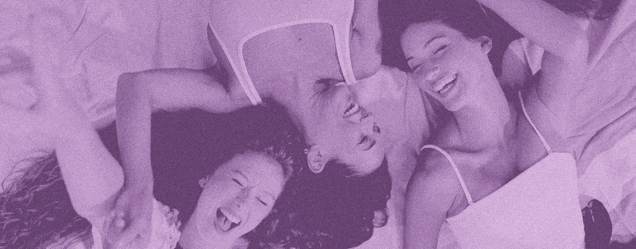 Mulheres reunidas em um momento de acolhimento